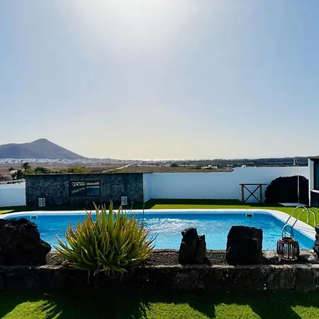 Canaryislandshost L Olympica Apartman *